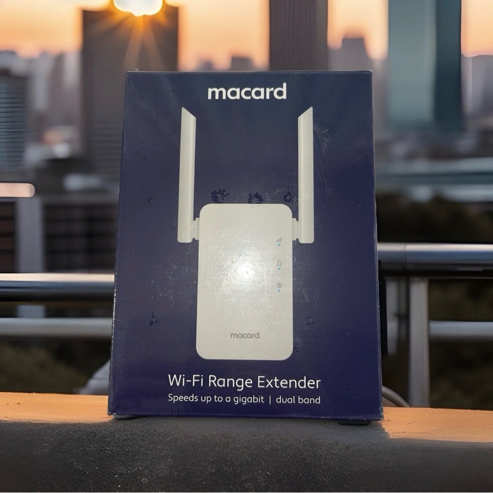 Macard RE1200 Wi-Fi 6 Dual-Band Mesh Extender, Gigabit Ethernet, 2.4GHz/5GHz New